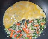 Foto langkah ke 3 dari resep Nasi Goreng Daun Jeruk.