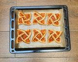 Foto langkah ke 3 dari resep Pizza Roti Tawar.