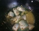 Foto langkah ke 5 dari resep Ikan Bandeng kuah kuning (asam pedas).