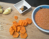 Foto del paso 1 de la receta: Lentejas rojas guisadas