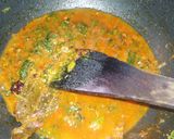 A picture of step 7 of Palak-Kale chane ki ghughni.