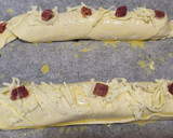 Foto del paso 6 de la receta: Bratwurst con mostaza y miel en hojaldre