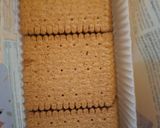Csíkos Csokis Süti - sütés nélkül /teljes kiőrlésű kekszel/ recept fázis 4 fotója
