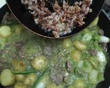 Foto del paso 9 de la receta: Arrachera en su jugo con frijoles, papa y cebolla