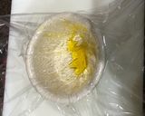 Foto del paso 1 de la receta: Huevo poché con alcachofas confitadas y crujiente de jamón y yuca