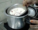 A picture of step 11 of Eggless Rava Cake In Cooker.