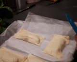 Foto del paso 6 de la receta Lomos de merluza en hojaldre con gulas almejas y gambones