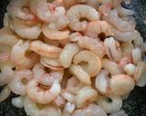 Foto del paso 3 de la receta: Khao Pad Saparod (arroz frito con piña y langostinos)