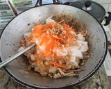รูปขั้นตอนการทำที่ 10 ของ ก๋วยเตี๋ยวคั่วไก่ Homemade