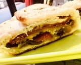 Foto del paso 13 de la receta: Empanada arrollada de pastrón y quesos 🥓🫑🧀🧅