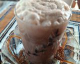 A picture of step 3 of Hershey's chocolate and cocoa thick shake.