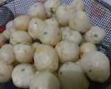 Foto langkah ke 8 dari resep Cimol (Tips Biar Gak Meledak).
