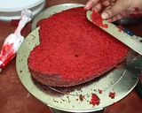 हार्ट शेप रेड वेलवेट केक (heart shape Red velvet cake recepie in hindi) रेसिपी चरण 10 फोटो
