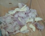 Foto langkah ke 1 dari resep Tumis bayam mudah sederhana.