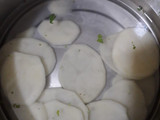 आलू भजिया (aloo bhajiya recipe in Hindi)