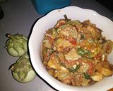 Foto langkah ke 6 dari resep Sambal Terong Mix ikan Pari Khas Sasak.