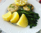 Foto del paso 4 de la receta: Judías verdes con patatas, aderezo VIDALIM y medallones de merluza a la plancha