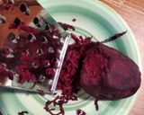 Foto del passaggio 3 della ricetta Torta con barbabietola e mele