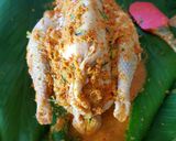 A picture of step 3 of Ayam betutu (spicy grilled chicken).