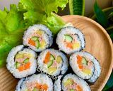 Hình bước làm 5 của món Kimbap Cá Ngừ Ngâm Dầu