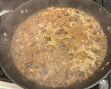 A picture of step 3 of Beef Stroganoff.