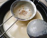 Foto langkah ke 2 dari resep Kerupuk Pangsit Keto.