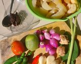 Foto langkah ke 1 dari resep Oseng kikil lombok ijo.