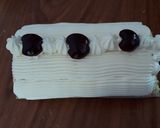Foto del paso 10 de la receta: Pionono relleno de dulce de leche, decorado con crema chantilly