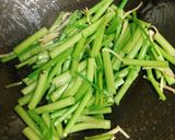 芹菜炒花枝的食譜步驟3照片