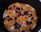 Foto langkah ke 4 dari resep Banana Bread Pudding (No mixer, No oven).