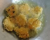 Foto langkah ke 3 dari resep 95. Bakwan Tahu Mie Gelas.