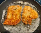 Une image de l'étape 4 de Escalope de dinde à la milanaise.