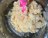 Foto langkah ke 2 dari resep Butter Cookies.