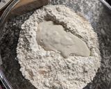 Foto del paso 1 de la receta: Pan redondo con masa madre (1 kg)