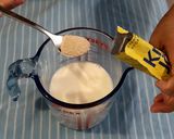 A picture of step 1 of Filipino pan de coco.