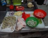 Foto del paso 1 de la receta: Pollo a la cerveza acompañado con verduras con camarones al wok
