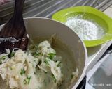Foto langkah ke 1 dari resep Cilok bumbu kacang simple, cilok nya empuk walaupun sudah dingin.