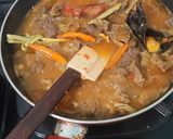 Foto langkah ke 7 dari resep Oseng Daging Sapi Pedas Manis.