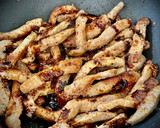 Foto del paso 3 de la receta: Timbal de lomo caramelizado sobre noodles glass