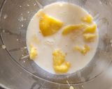 A picture of step 2 of Mango Shake.