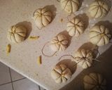 Túrós tökzsemlék halloweenre recept fázis 3 fotója