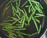 Sausage Onion French beans stir fry recipe step 1 photo