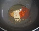 A picture of step 2 of Makhana Dry Fruit Chiwda.
