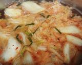 Hình bước làm 1 của món Canh kim chi rong biển
