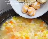 Foto langkah ke 4 dari resep Sup Jagung Telur.