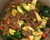 Foto del paso 2 de la receta: Carbonada con carne y vegetales 🌽