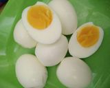 Foto langkah ke 3 dari resep Telur Rebus hemat gas 😂.