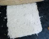 A picture of step 3 of Bread malai roll.