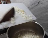 Foto langkah ke 3 dari resep Creamy Mushroom Soup.