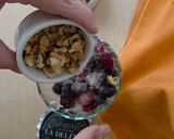 Foto del paso 3 de la receta: Copa saludable de yogur natural entero 🍹